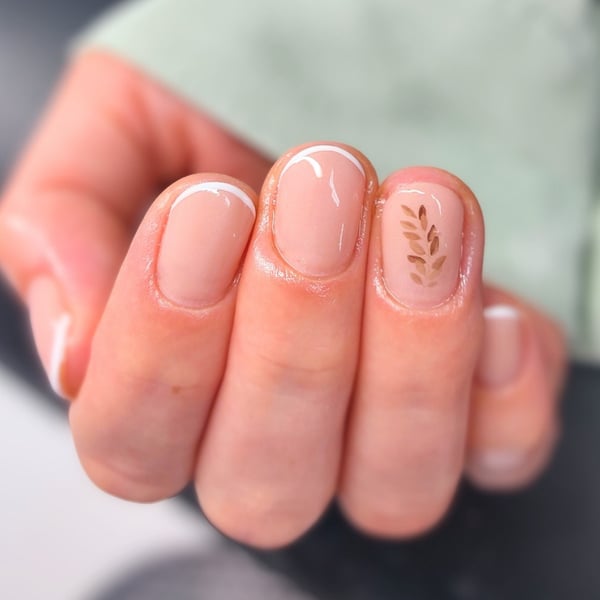 Klassische Maniküre